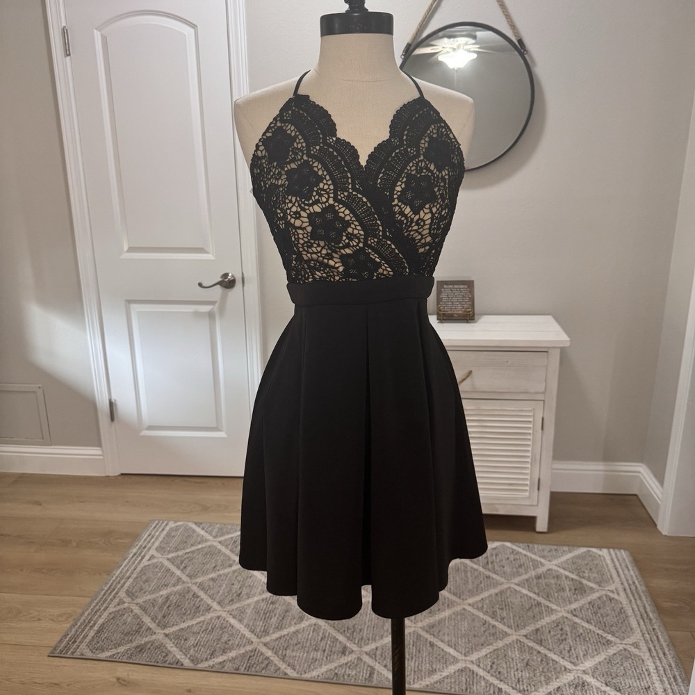 FRANCESCA'S Black Fit & Flare Dress XS Black Beige Lace Bodice Lined #I